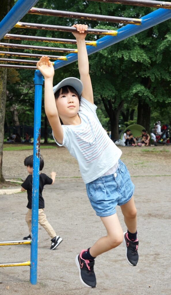 西宮市児童療育「ひまわりAC」外あそび